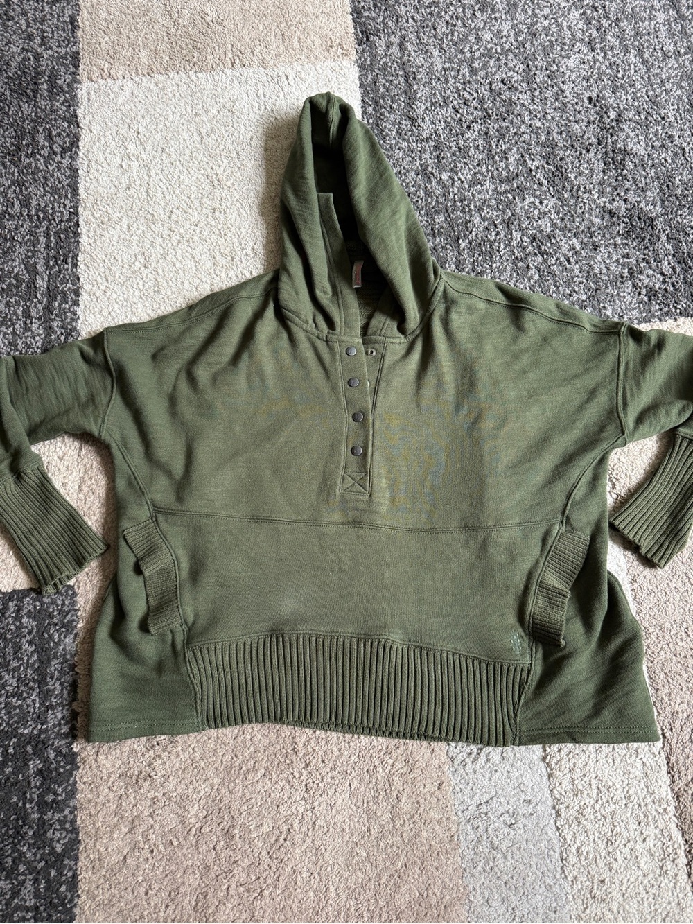 Free People Movement Honey Dove Olive Green Hooded Pullover XS Sweatshirt